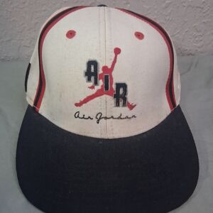 Air Jordan Black and White Cap